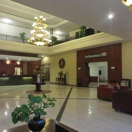 Insumo Palace Hotels & Resorts Kediri  Exterior foto